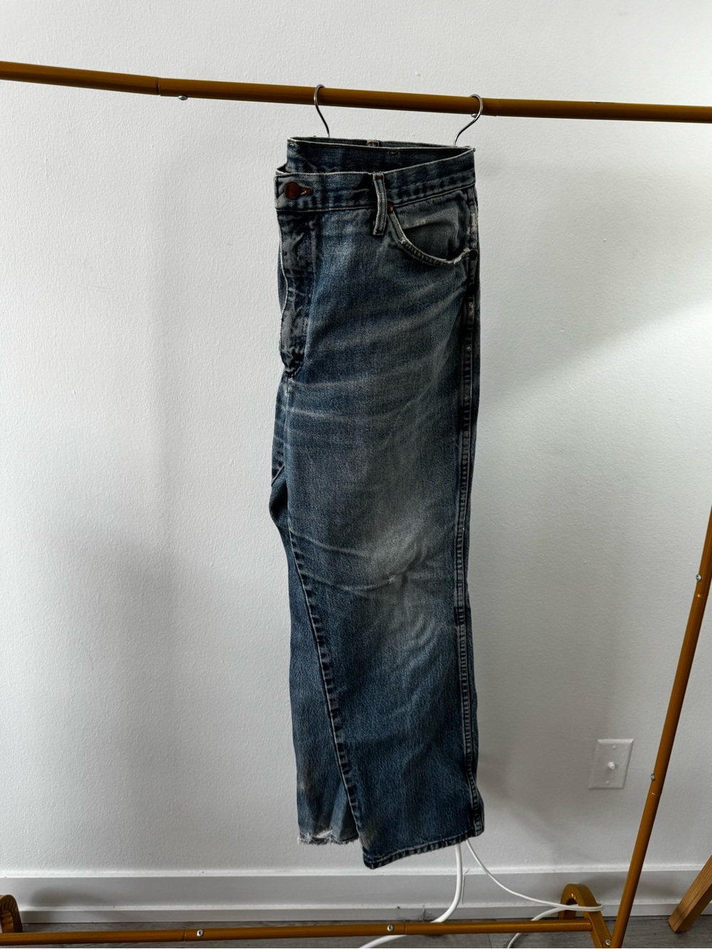 Wrangler Women's Straight Jeans in Washed Blue
